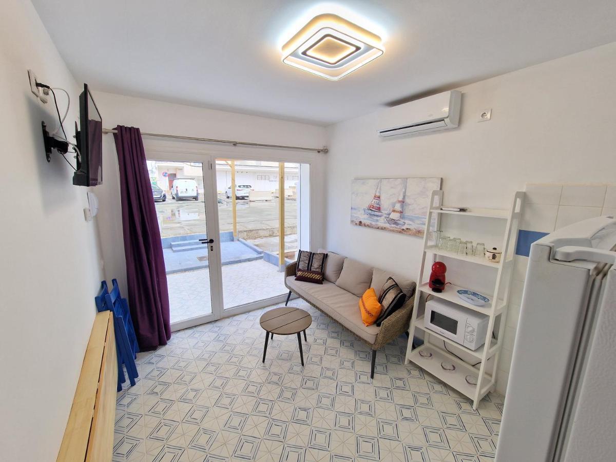 La Maisonnette Bleue Empuriabrava Exterior foto