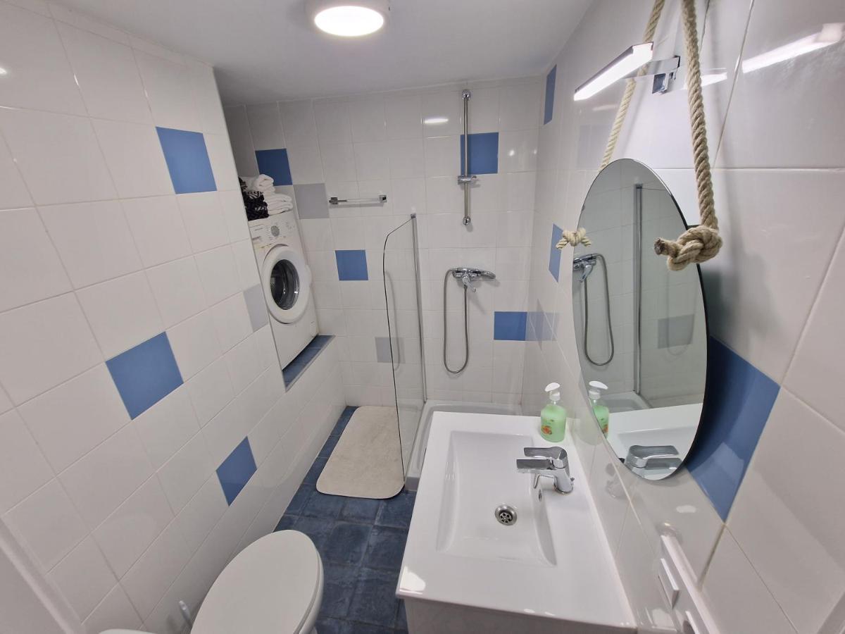 La Maisonnette Bleue Empuriabrava Exterior foto